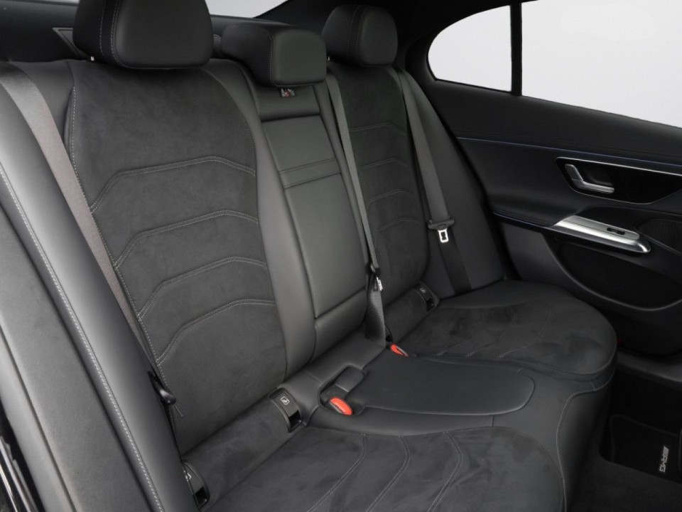 MERCEDES-BENZ E-Class 2024 — imagine 4