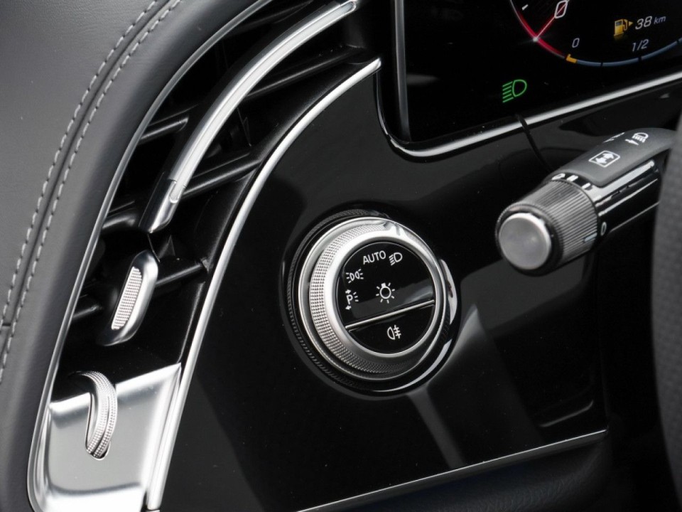 MERCEDES-BENZ E-Class 2024 — imagine 18