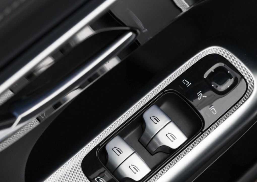 MERCEDES-BENZ E-Class 2024 — imagine 20