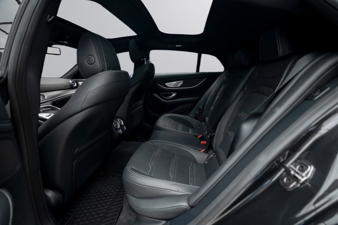Mercedes-Benz AMG GT 43 4MATIC - foto 19