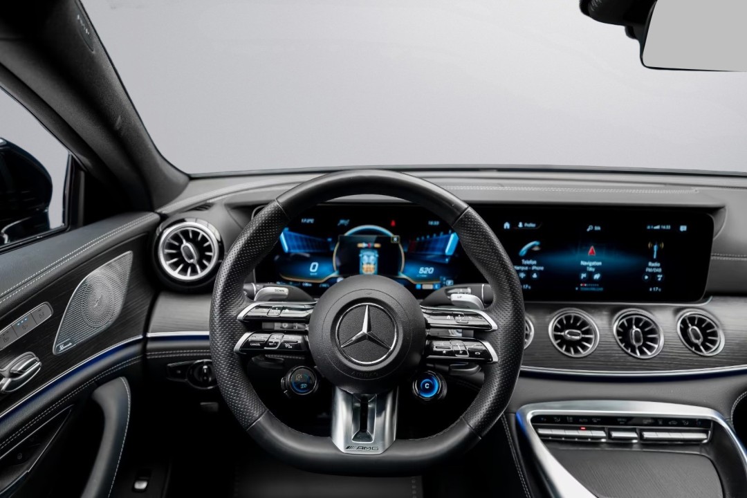 Mercedes-Benz AMG GT 43 4MATIC - foto 9