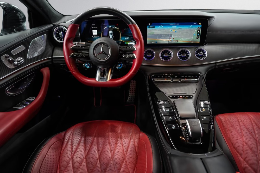 Mercedes-Benz AMG GT 53 4MATIC+ - foto 11