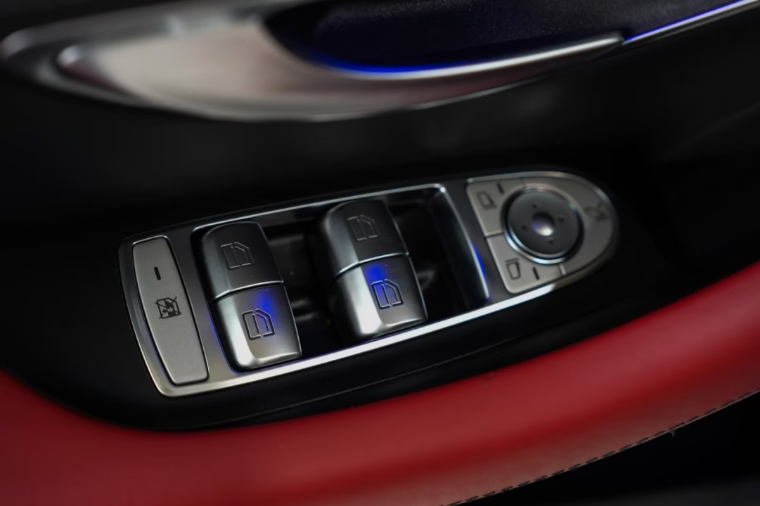 Mercedes-Benz AMG GT 53 4MATIC+ - foto 16