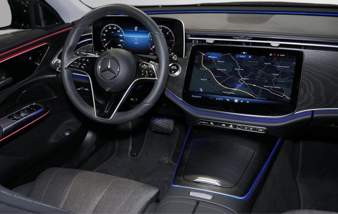 MERCEDES-BENZ E-Class 2024 — imagine 16