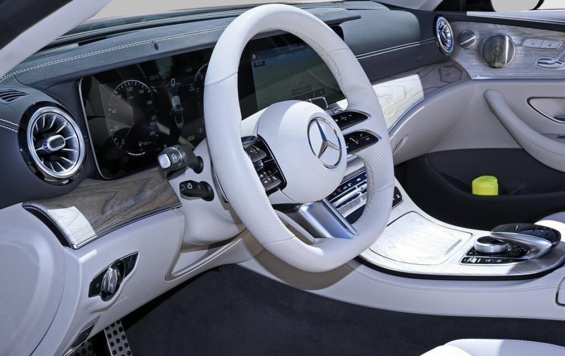 MERCEDES-BENZ E-Class 2022 — imagine 19