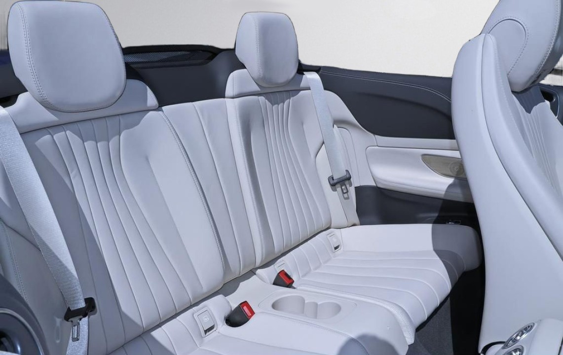 MERCEDES-BENZ E-Class 2022 — imagine 16