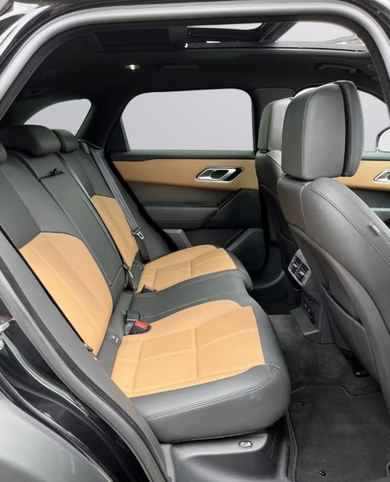 Land Rover Range Rover Velar D300 R-Dynamic - foto 6