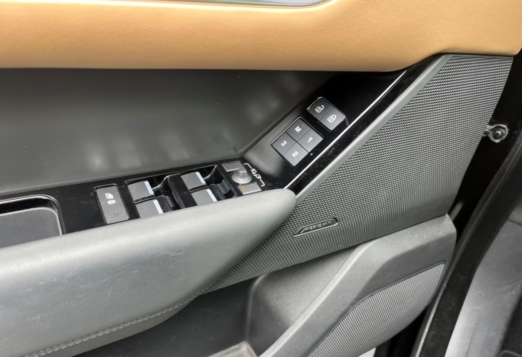 Land Rover Range Rover Velar D300 R-Dynamic - foto 28