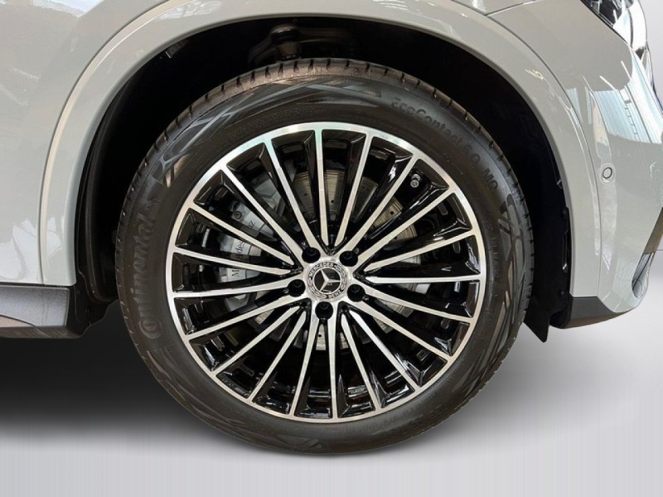 Mercedes-Benz GLC Coupé 300 4MATIC - foto 18