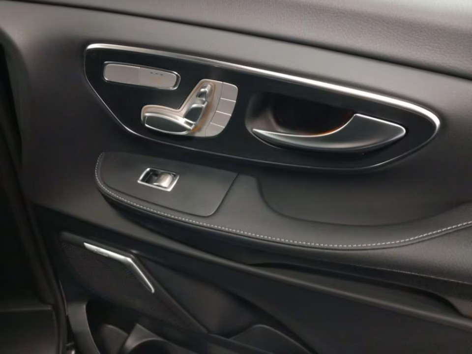 Mercedes-Benz V 300d 4MATIC Long Avantgarde - foto 17