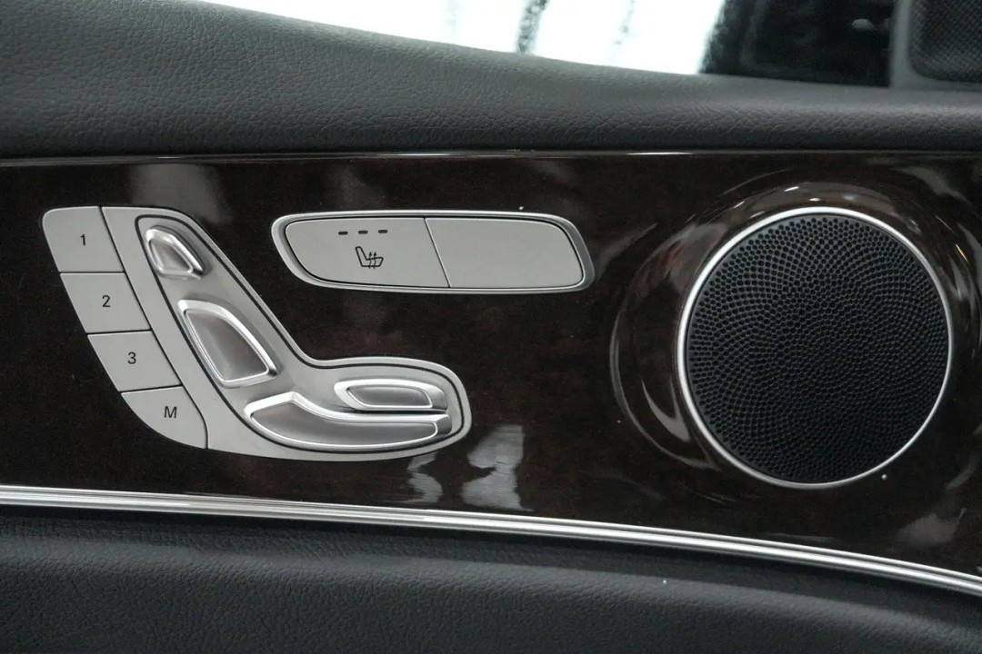 Mercedes-Benz E 450 4MATIC Avantgarde - foto 19