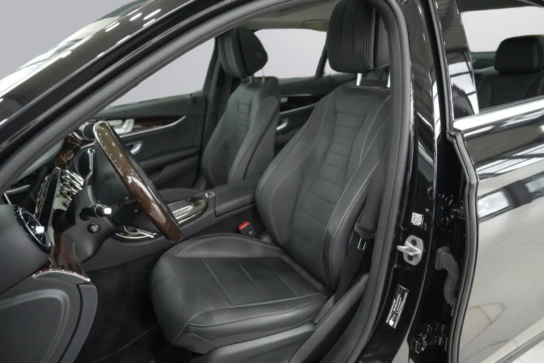 Mercedes-Benz E 450 4MATIC Avantgarde - foto 13