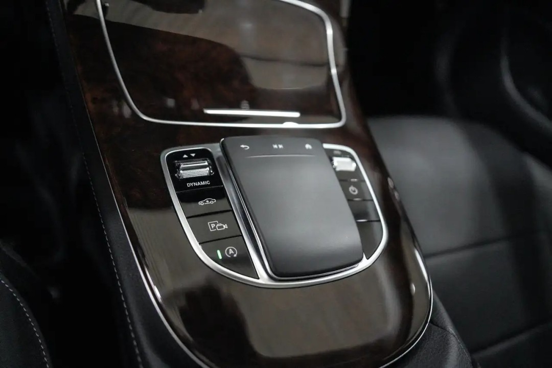 Mercedes-Benz E 450 4MATIC Avantgarde - foto 14