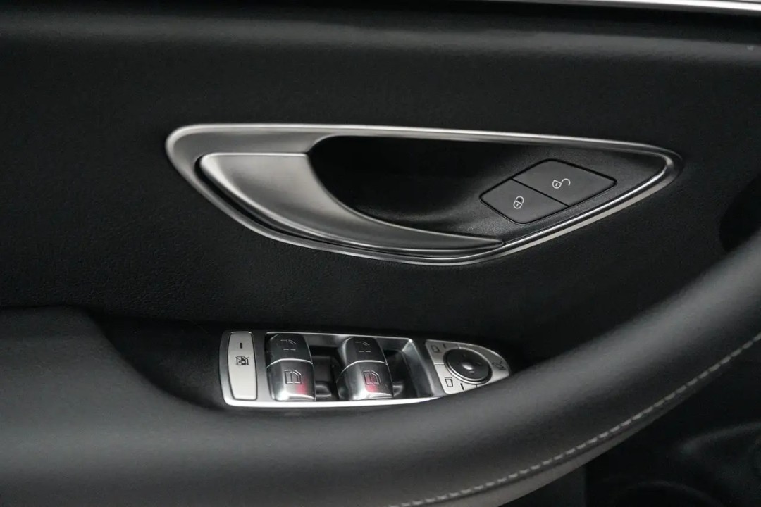 Mercedes-Benz E 450 4MATIC Avantgarde - foto 20