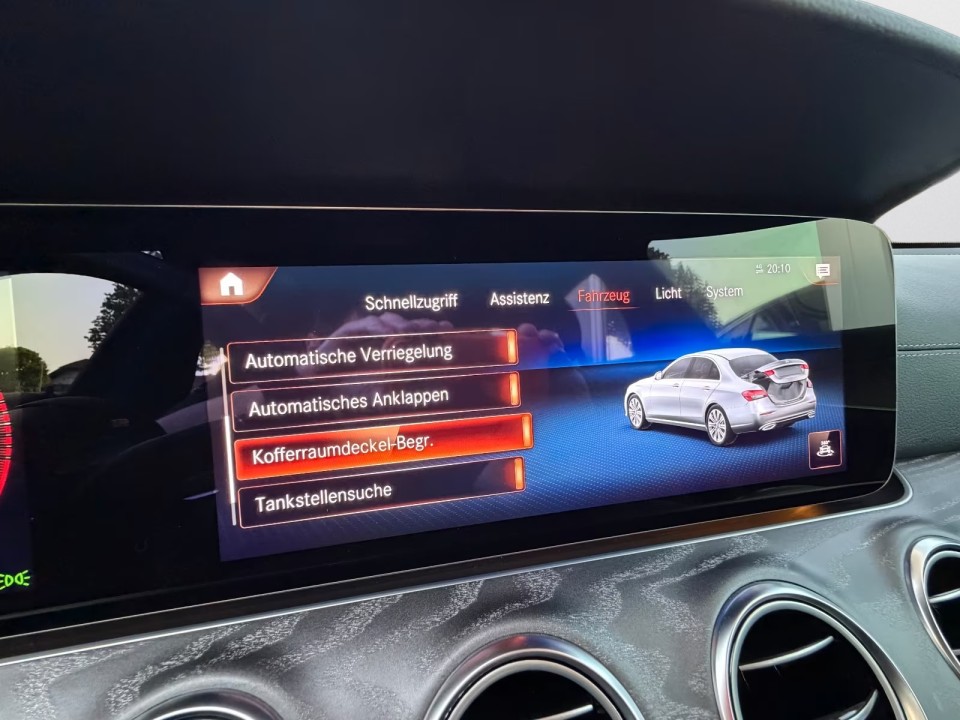 Mercedes-Benz E 400d 4MATIC AMG Line - foto 33