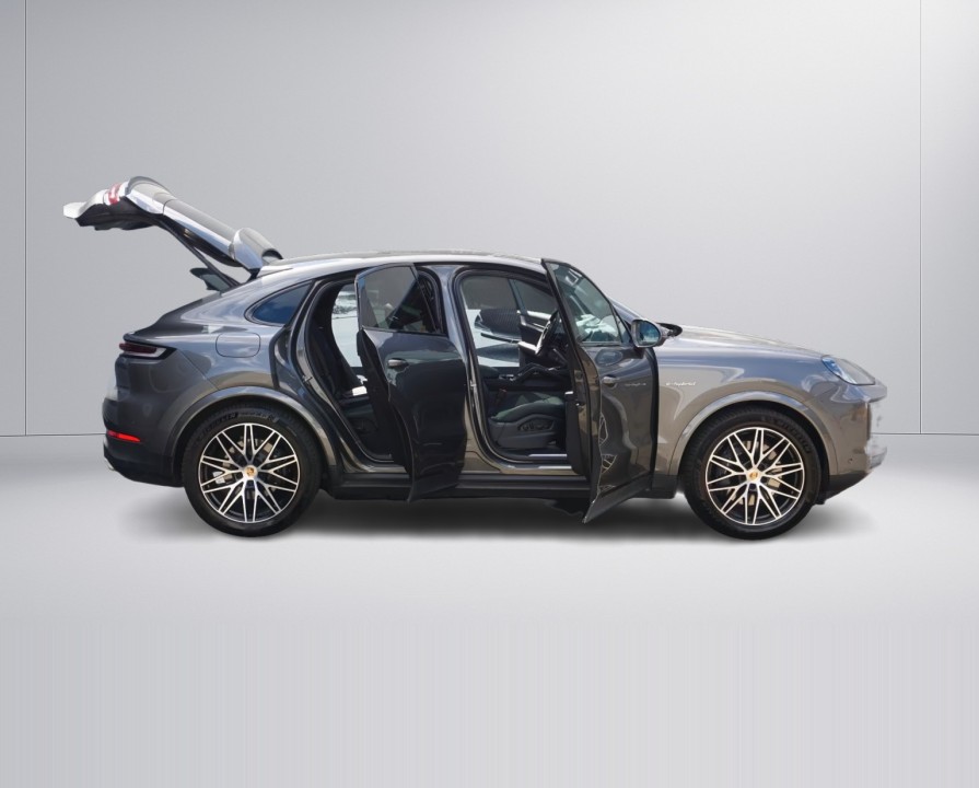 PORSCHE Cayenne Coupe 2024 — imagine 4