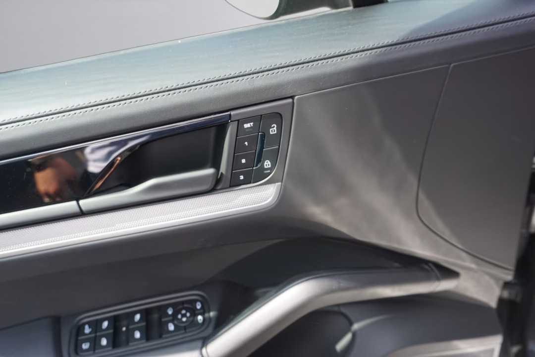 Porsche Cayenne Coupe E-Hybrid - foto 30