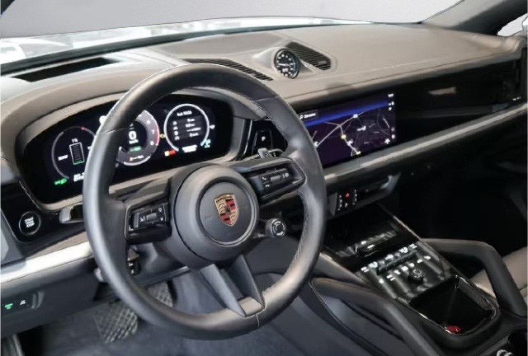 Porsche Cayenne Coupe E-Hybrid - foto 9
