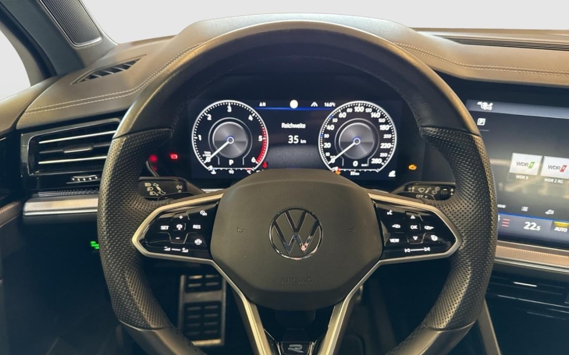 Volkswagen Touareg R-Line - foto 8