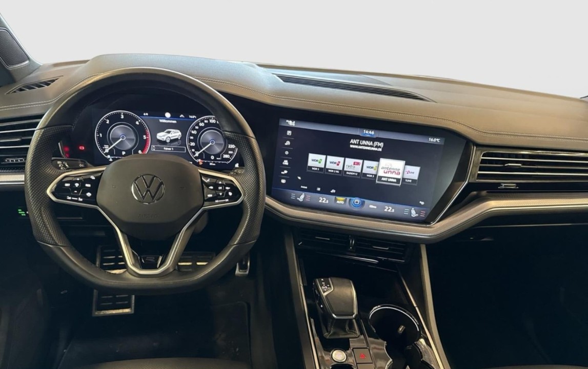 Volkswagen Touareg R-Line - foto 7