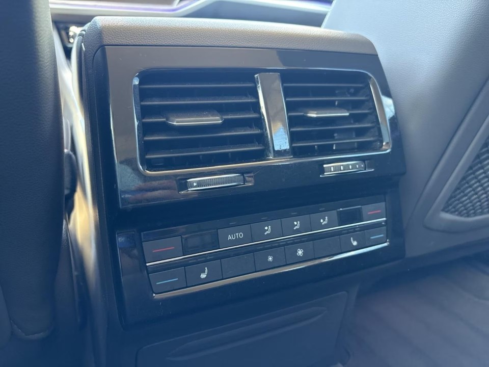 Volkswagen Touareg Atmosphere - foto 29