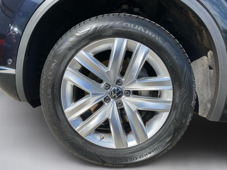 Volkswagen Touareg Atmosphere - foto 24