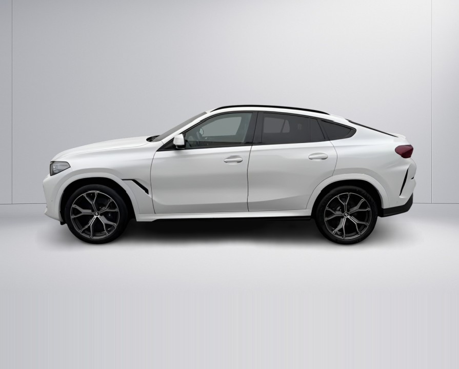 BMW X6 xDrive30d M-Sport (2)
