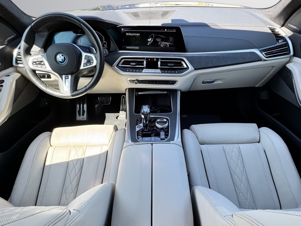BMW X5 xDrive45e - foto 9