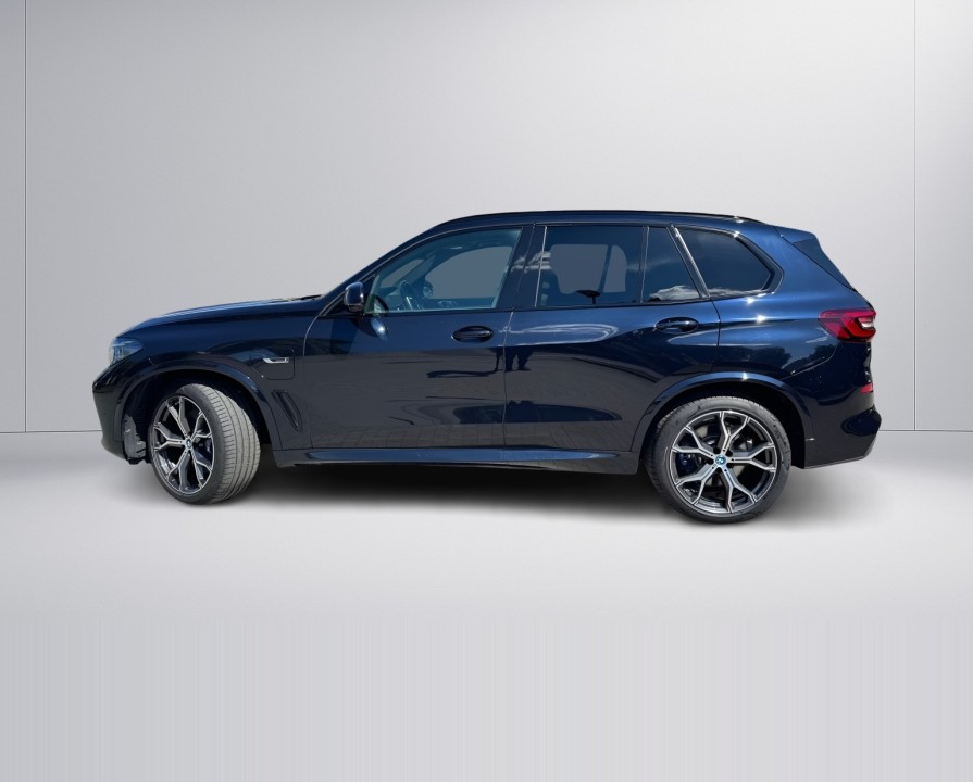 BMW X5 xDrive45e (5)