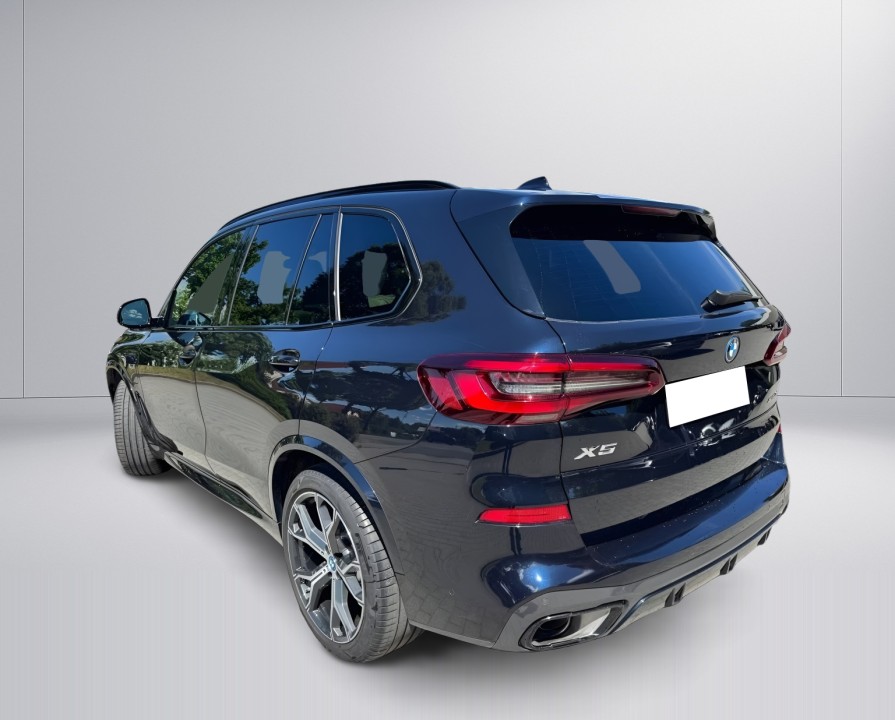BMW X5 xDrive45e (4)