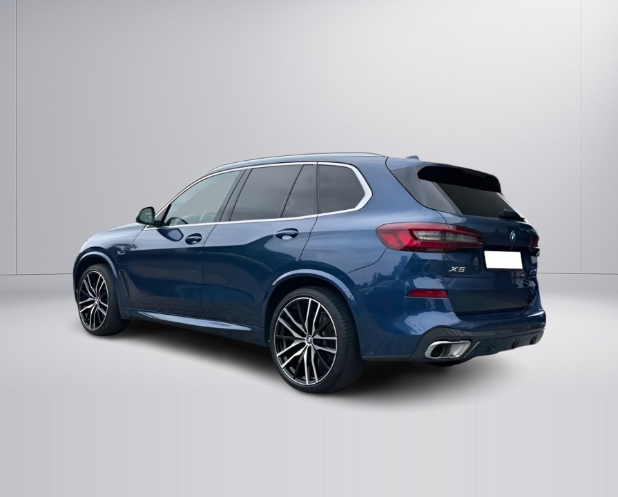 BMW X5 xDrive45e M-Sport (4)