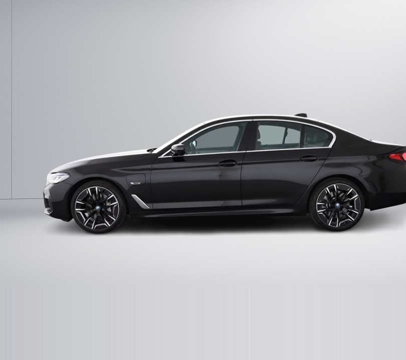 BMW Seria 5 545e xDrive M-Sport - foto 6