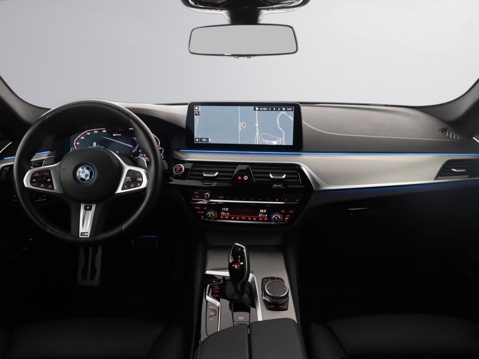 BMW Seria 5 545e xDrive M-Sport - foto 10