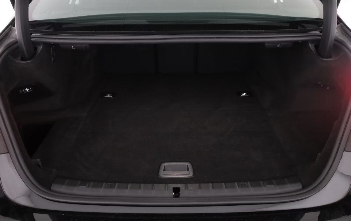 BMW Seria 5 545e xDrive M-Sport - foto 28