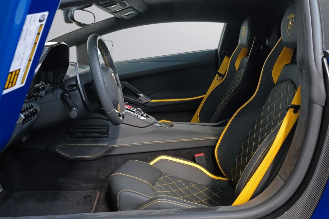 Lamborghini Aventador S - foto 10