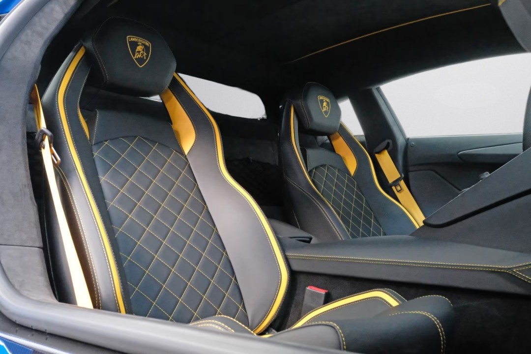 Lamborghini Aventador S - foto 15