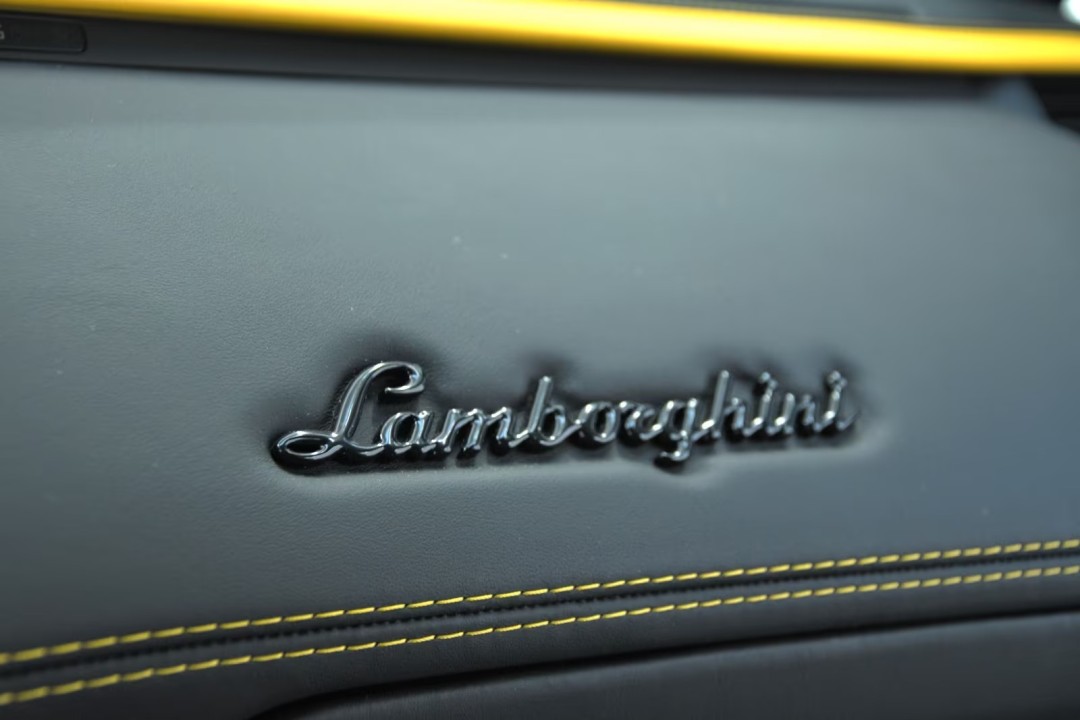 Lamborghini Aventador S - foto 17