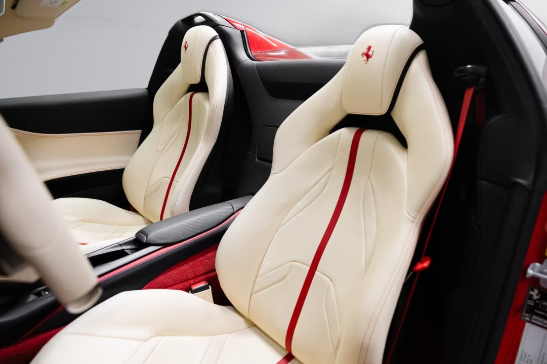 Ferrari 812 - foto 11