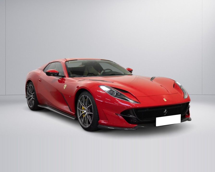 Ferrari 812 (2)