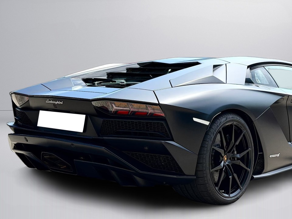 Lamborghini Aventador S LP740-4 - foto 37