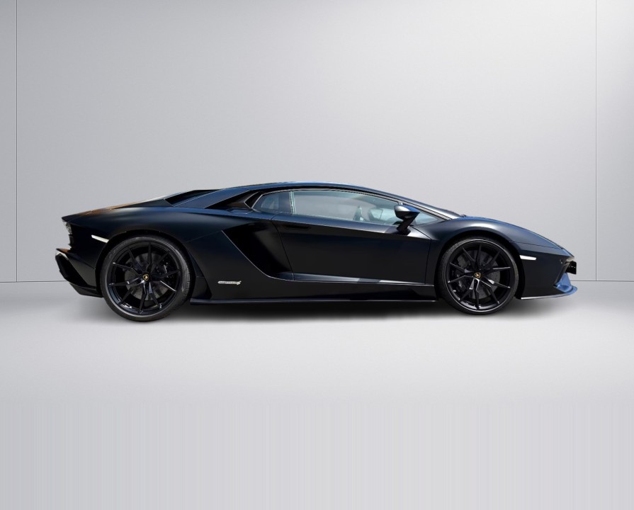 Lamborghini Aventador S LP740-4 (2)