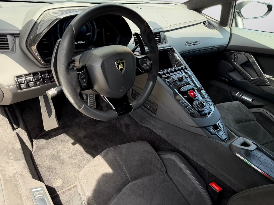 Lamborghini Aventador S LP740-4 - foto 17