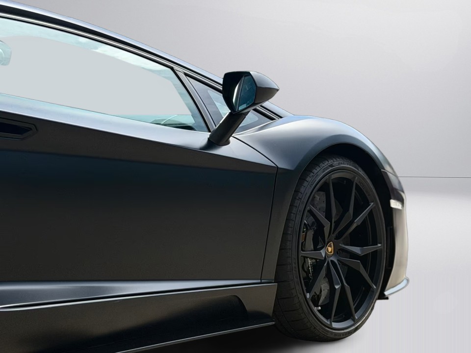 Lamborghini Aventador S LP740-4 - foto 33