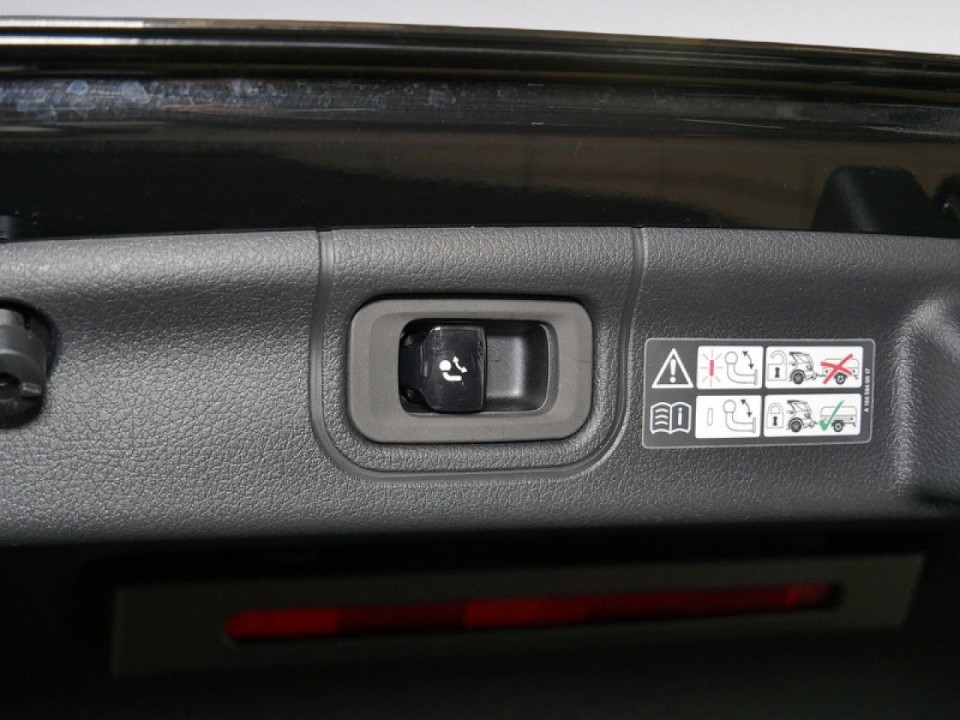 Mercedes-Benz C 220d AMG Line - foto 20