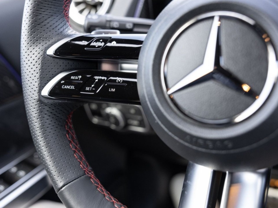 Mercedes-Benz GLB 220d 4MATIC AMG Line - foto 9