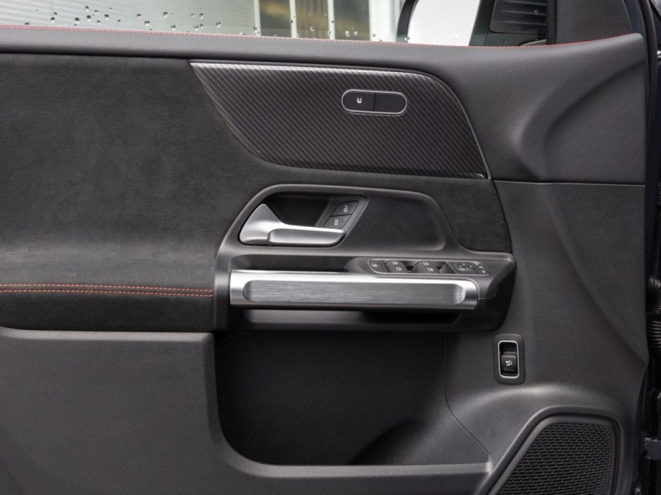 Mercedes-Benz GLB 220d 4MATIC AMG Line - foto 20