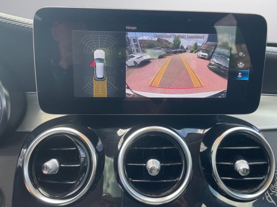 Mercedes-Benz GLC 300 4MATIC AMG Line - foto 9