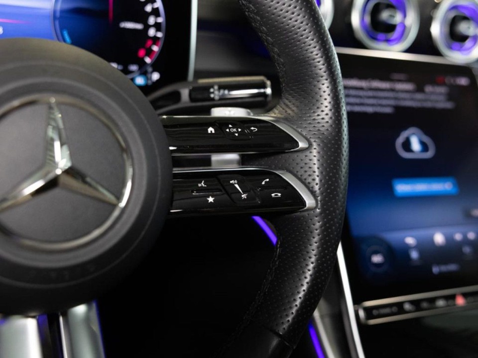 Mercedes-Benz C 400e 4MATIC AMG Line - foto 8
