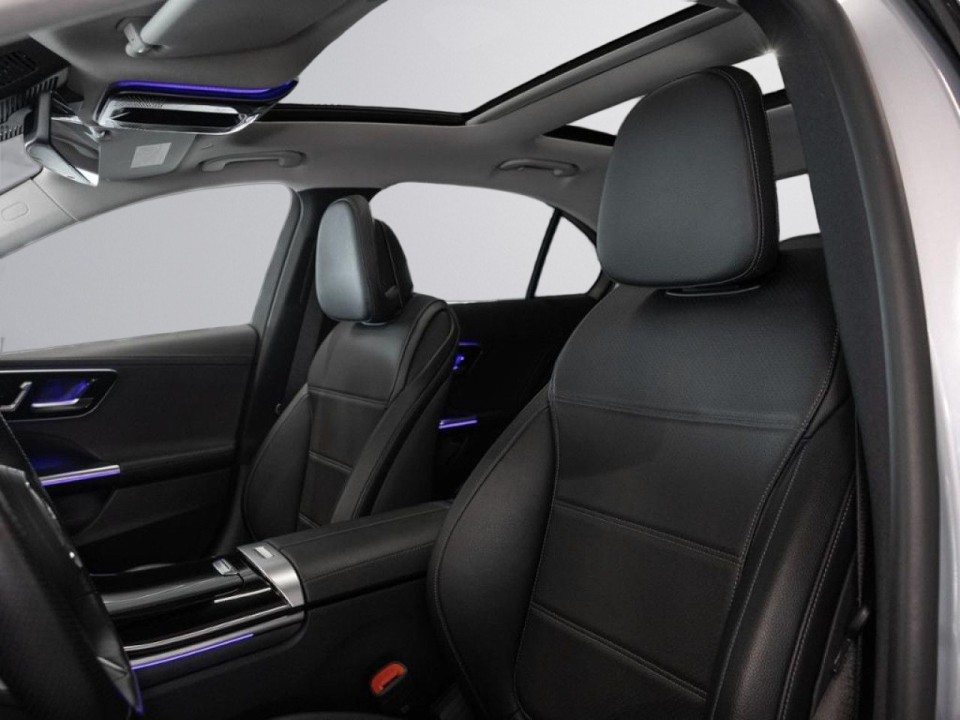 Mercedes-Benz C 400e 4MATIC AMG Line (5)