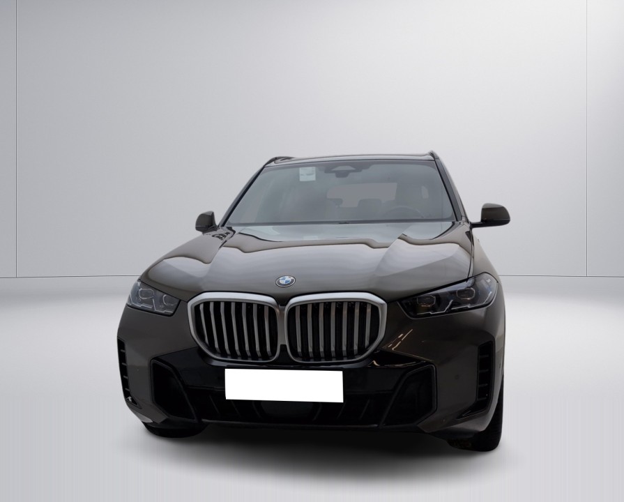 BMW X5 xDrive30d M-Sport (2)